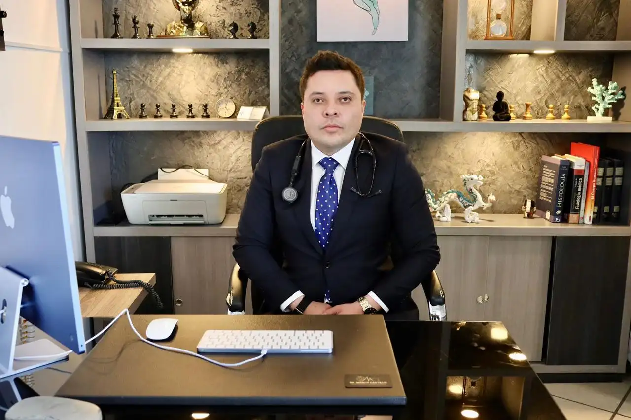 Dr. Marco Antonio Castillo Médico Crítico